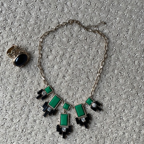 Used necklace and ring - Picture 2 of 9